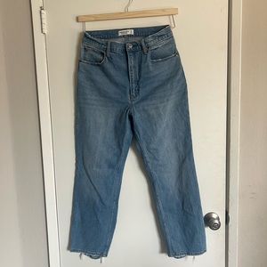 Abercrombie Ultra High Rise Ankle Straight Jean